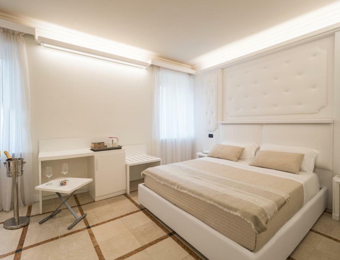 Opera Arte Rooms Porto Recanati Exteriér fotografie